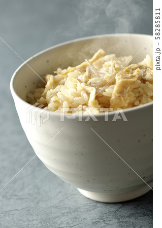 炊き込みご飯 58285811