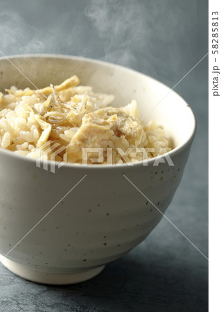 炊き込みご飯 58285813