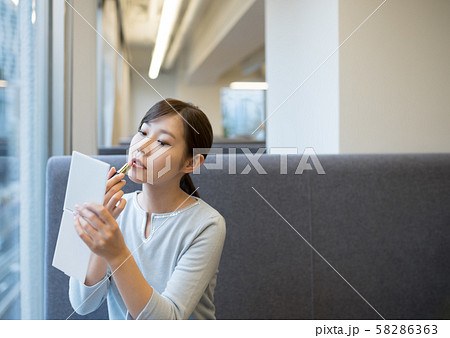 女性 女性 58286363