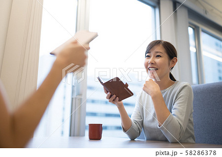 女性 女性 58286378