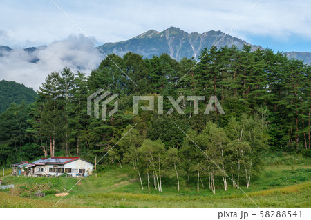 爺ケ岳の朝 58288541