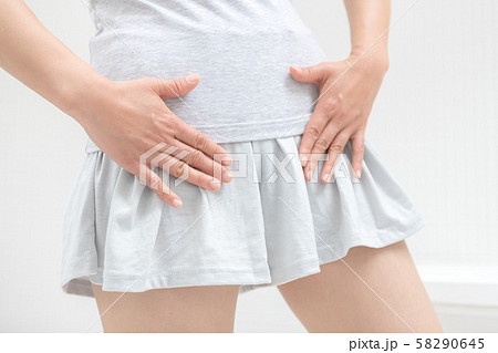 a thirty-something woman 58290645