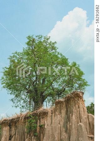 Beautiful Scenery of Water flows through the ground have erosion and collapse of the soil  into a  natural layer at Pong Yub,  Ratchaburi,Thailand 58291682