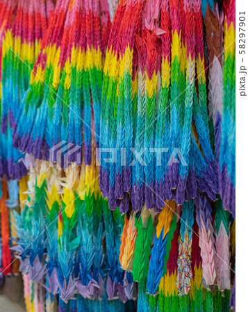 "石手寺" 千羽鶴 58297901