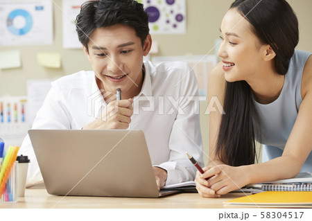 男女 ビジネス 男女 ビジネス 58304517