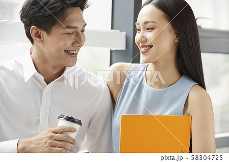 男女 ビジネス 男女 ビジネス 58304725