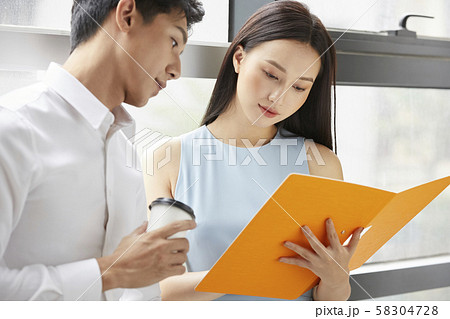 男女　ビジネス 58304728