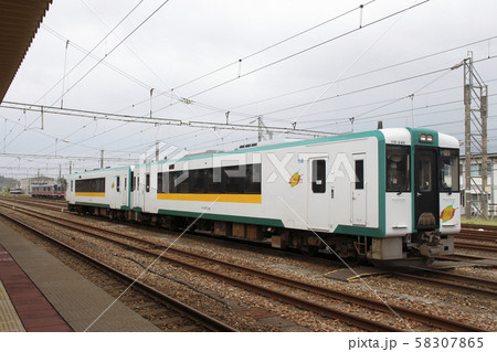 酒田に留置中の陸羽西線キハ110 酒田に留置中の陸羽西線キハ110 58307865