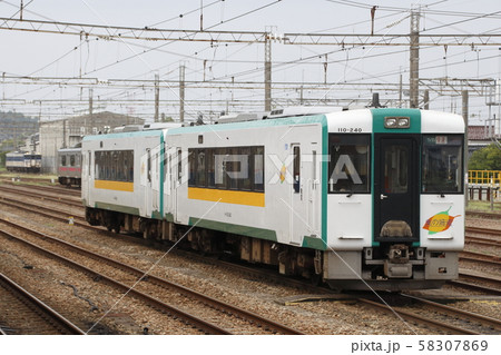 酒田に留置中の陸羽西線キハ110 58307869