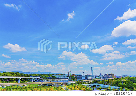 大阪モノレール　万博記念公園駅付近　 58310417