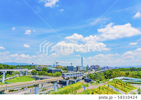 大阪モノレール　万博記念公園駅付近　 58310424