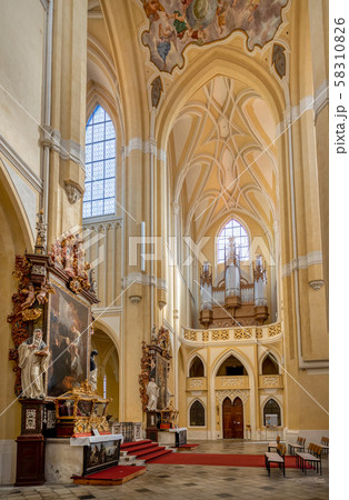 Cathedral interior Kutna Hora. Czech Republic Cathedral interior Kutna Hora. Czech Republic 58310826
