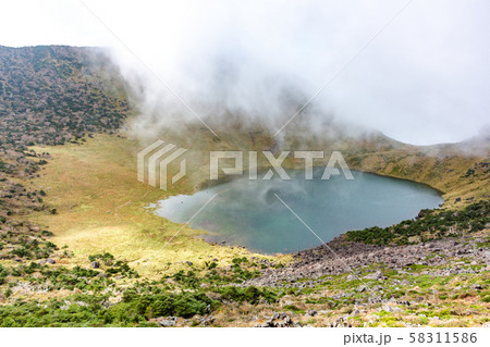 漢拏山 白鹿潭 湖 58311586