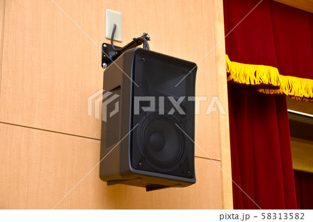体育館のスピーカー 体育館のスピーカー 58313582