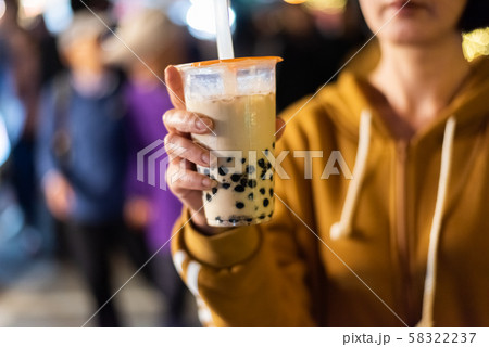 famous taiwanese bubble milk tea 58322237