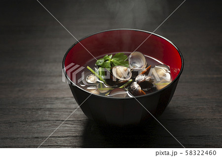上品な味に仕上げたシジミのすまし汁 58322460