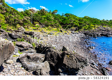 鐙瀬 あぶんぜ 溶岩海岸 長崎県五島市 の写真素材 58324191 Pixta