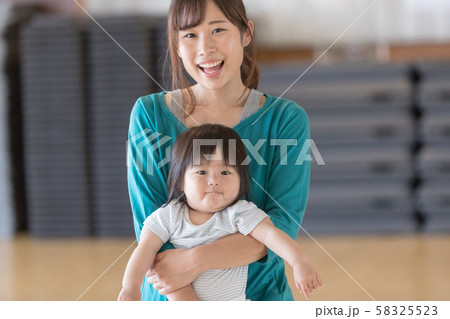 1 year old 58325523