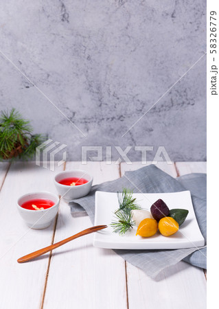 Concept of Korean traditional objects, wrapping cloth and refreshments. 012 Concept of Korean traditional objects, wrapping cloth and refreshments. 012 58326779