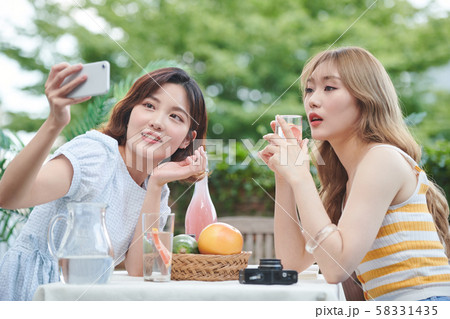 女性 ライフスタイル 休日 女性 ライフスタイル 休日 58331435