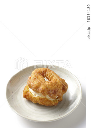 シュークリーム　ドーナッツ 58334180