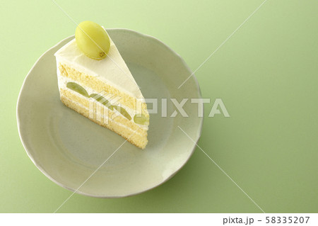 シャインマスカットのショートケーキ 58335207