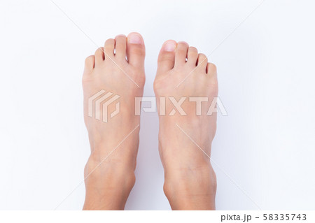 子供の足 子供の足 58335743