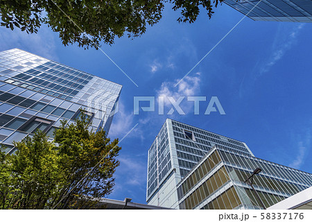 北千住駅東口 電大通りの風景 58337176