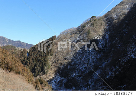 三峰神社奥宮遙拝殿の風景 三峰神社奥宮遙拝殿の風景 58338577