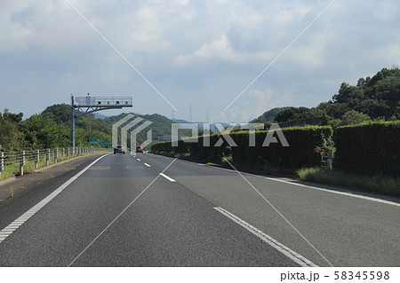 神戸淡路鳴門自動車道上り線、淡路島南IC付近のオービス 神戸淡路鳴門自動車道上り線、淡路島南IC付近のオービス 58345598