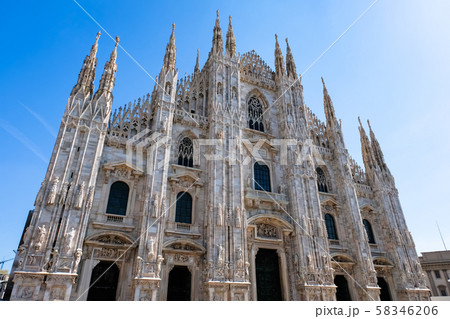 ミラノ大聖堂 ドゥオモ 58346206