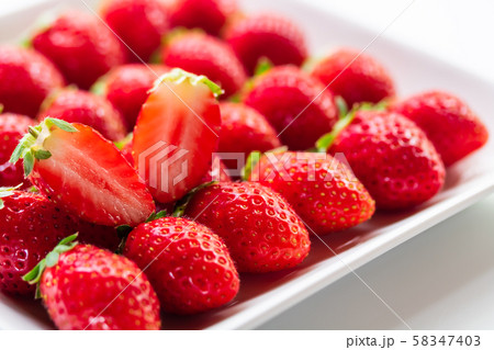 夏秋いちご・サマーティアラ 58347403