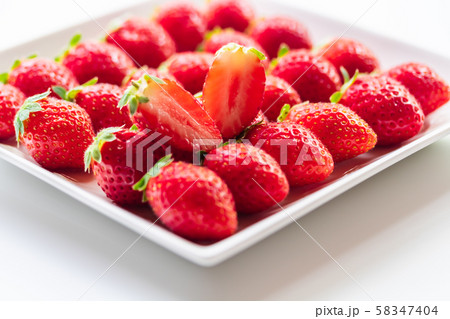 夏秋いちご・サマーティアラ 58347404