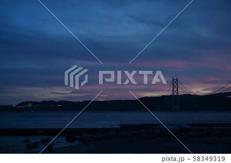 明石海峡のサンセット 58349319