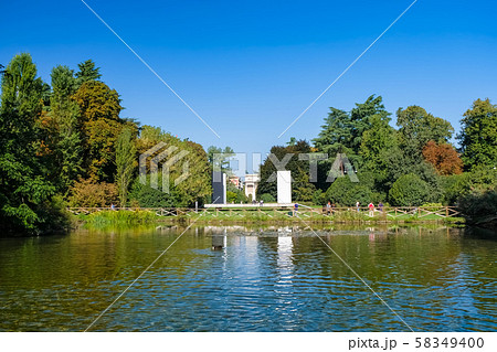 ミラノ センピオーネ公園 58349400