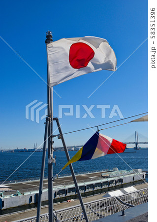 日本国旗（護衛艦いずも） 58351396