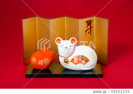 干支の置物 58352155