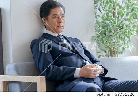 考える上司 考える上司 58361626