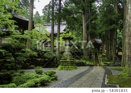 永平寺　唐門　福井県吉田郡永平寺町 58361835