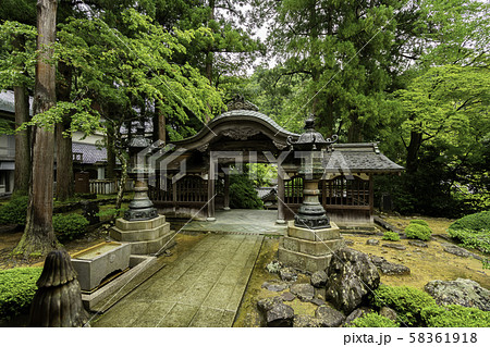 永平寺　承陽門　福井県吉田郡永平寺町 58361918