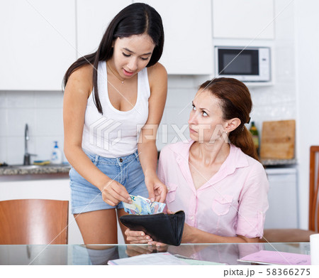 Girl asks cash 58366275