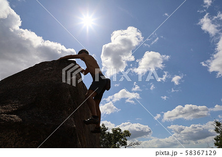 ボルダリング 58367129