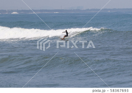サーフィン 58367693