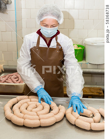 Female molding sausages 58368738