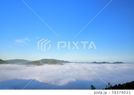 亀岡盆地の雲海 58374033