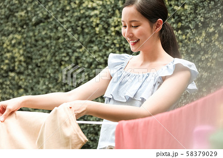 女性　ライフスタイル　家事 58379029