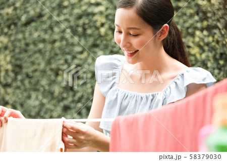 女性　ライフスタイル　家事 58379030