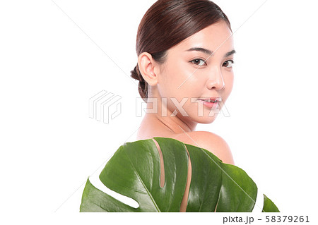 女性　ビューティー　自然 58379261