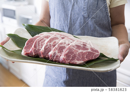 豚ロース肉 58381623