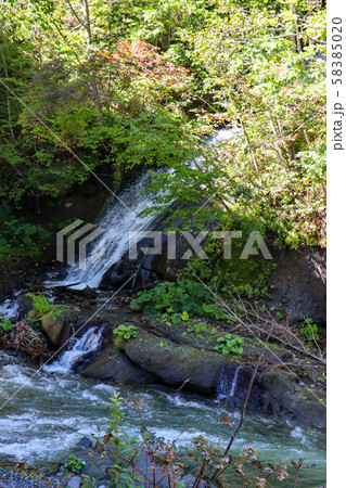 北海道恵庭市　三段の滝 58385020